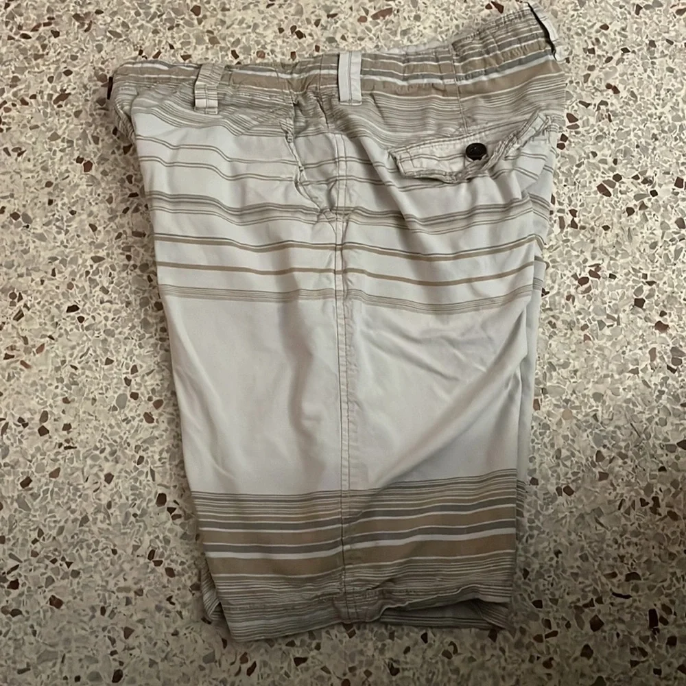 Aeropostale Men Plaid Shorts Size 31 - Picture 4 of 5